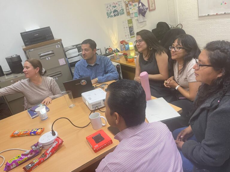 Reunión de trabajo para ajustes a los instrumentos piloteados en Manzanillo